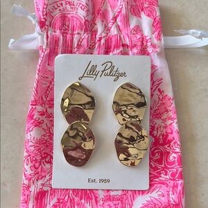 NWT Lilly Pulitzer Gold Earrings w/gift bag